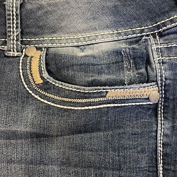 Maurice’s 9/10 capris - Picture 3 of 6